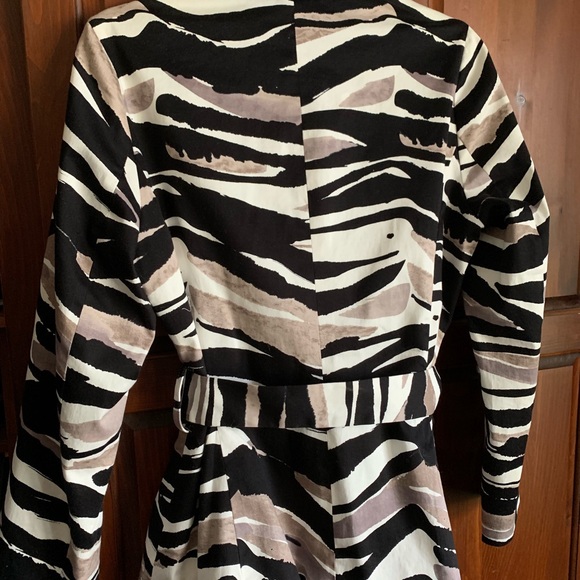 Women’s Sandro designer jacket - Picture 2 of 3